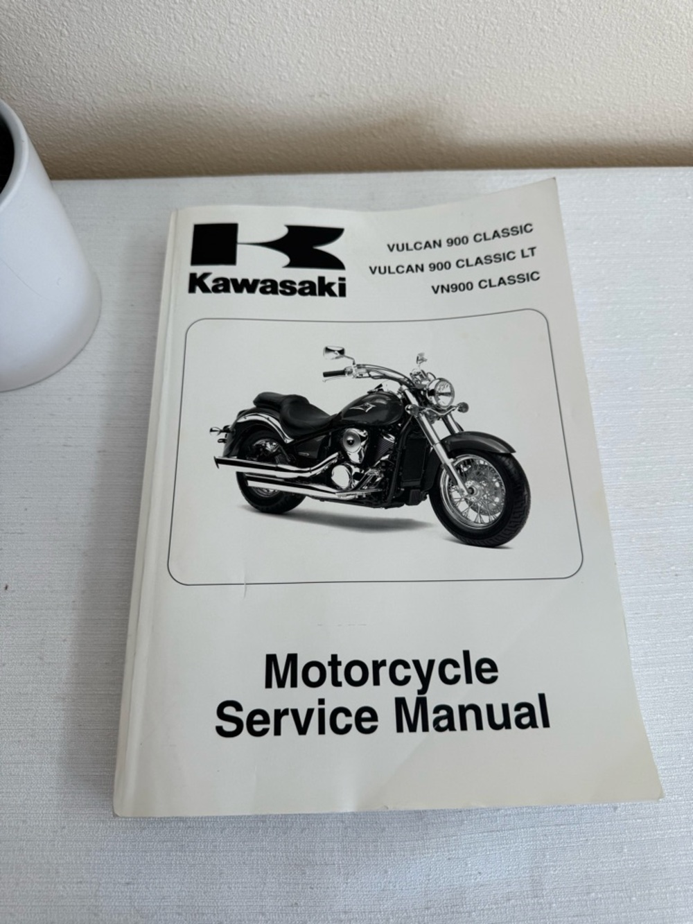 Kawasaki White Motorcycle Service Manual - Vulcan 900 Classic